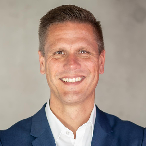 Dr. Jörn Hohenhaus